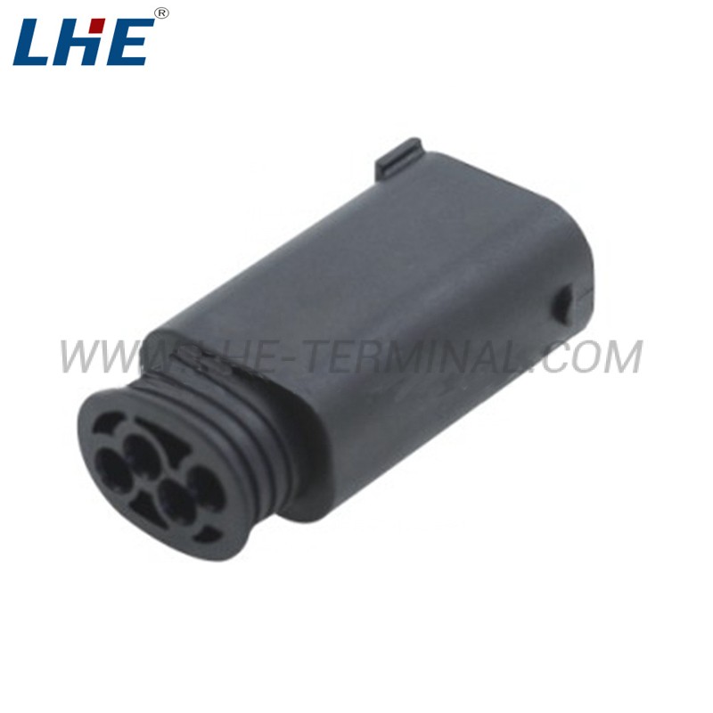 1-967584-3 4 Ways MQS Male Connector