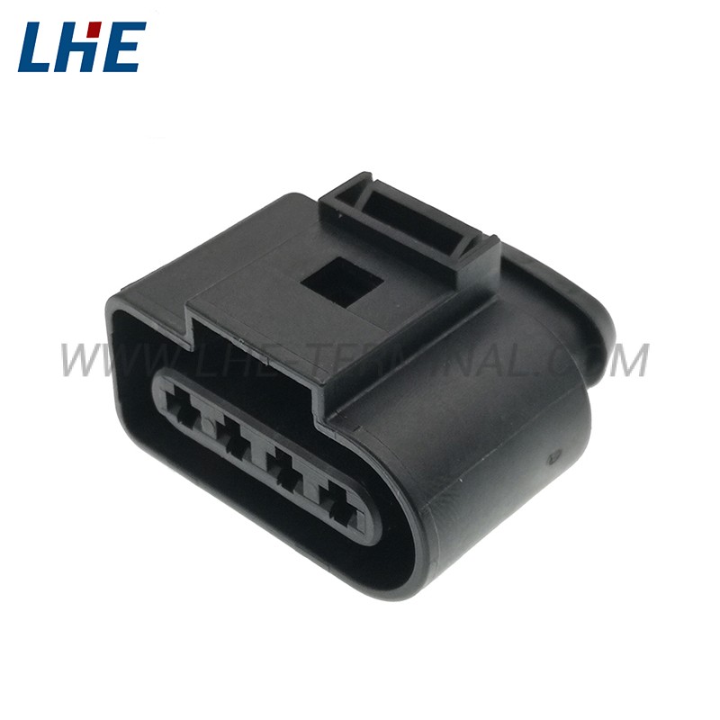 638245-1 4 Position Seal Black Female Connector
