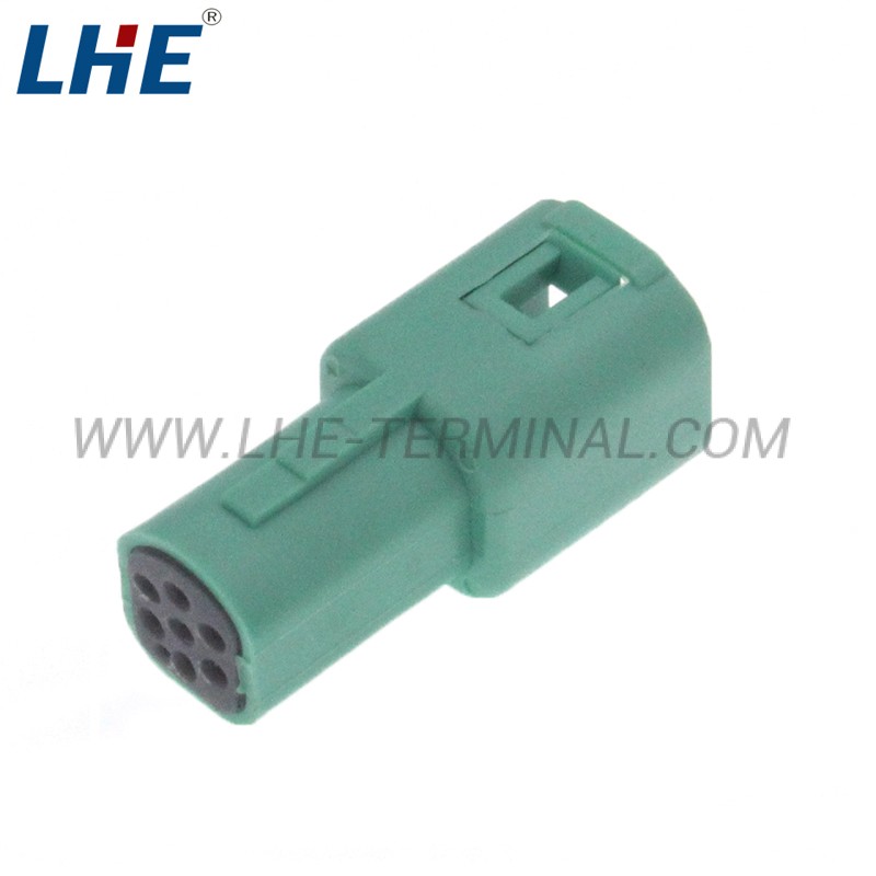 2822344-1 7 Position Wire-to-Wire Seal Male Multilock Connector