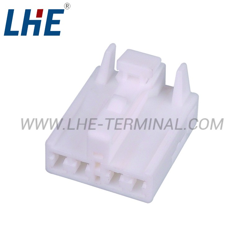 MG612225 4 Position White Female Automotive Wire Connector
