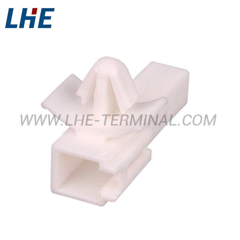 MG641199-1 1 Position White Male PBT Automotive Connector