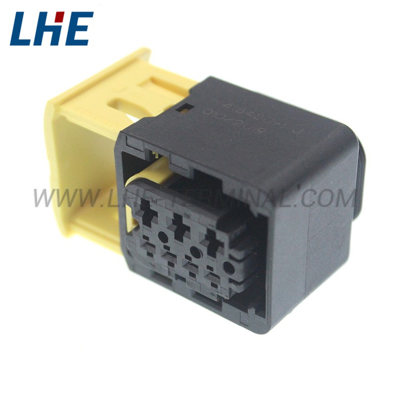 1-1418480-1 7 Ways Seal Black Female Housing C