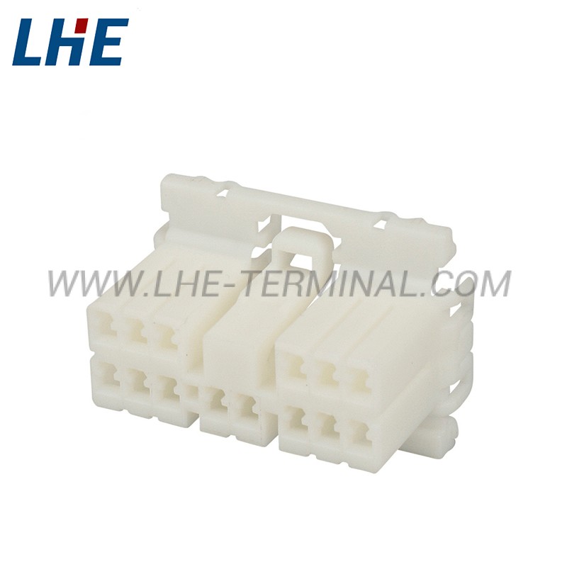 173852-1 14 Ways White Unseal Female Housing