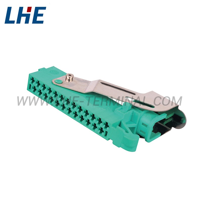 185167-1 25 Ways Unseal Green Female Housing