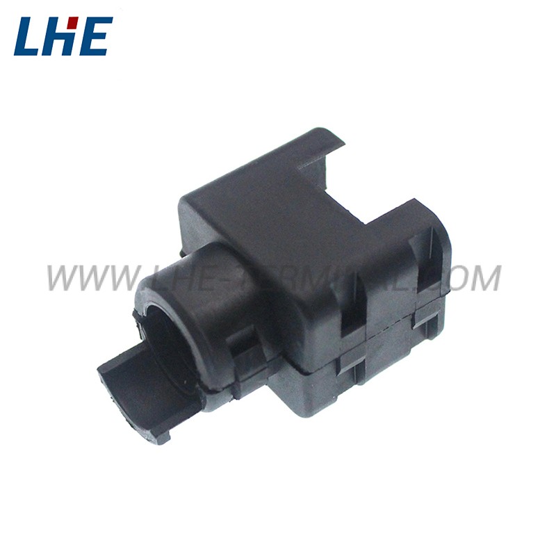 132008-111 Straight Connector Cable Backshells