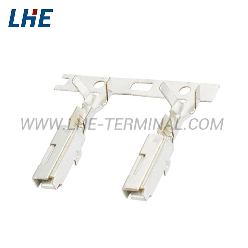 8240-4882 Female Unseal Cable Wire Assembly Terminal