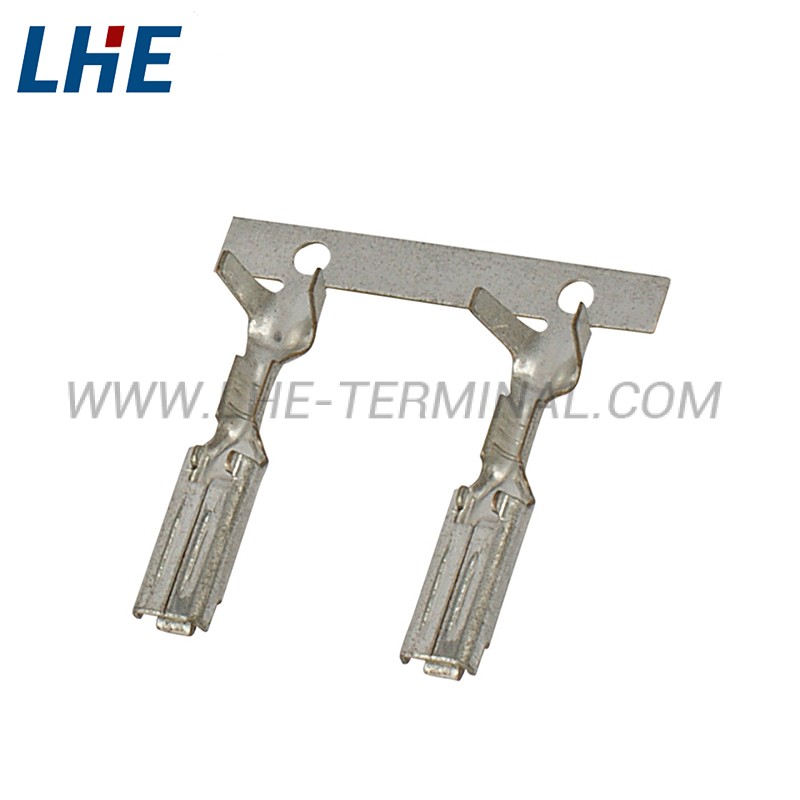 MT095-50030 Female Seal Electrical Auto Wire Terminal