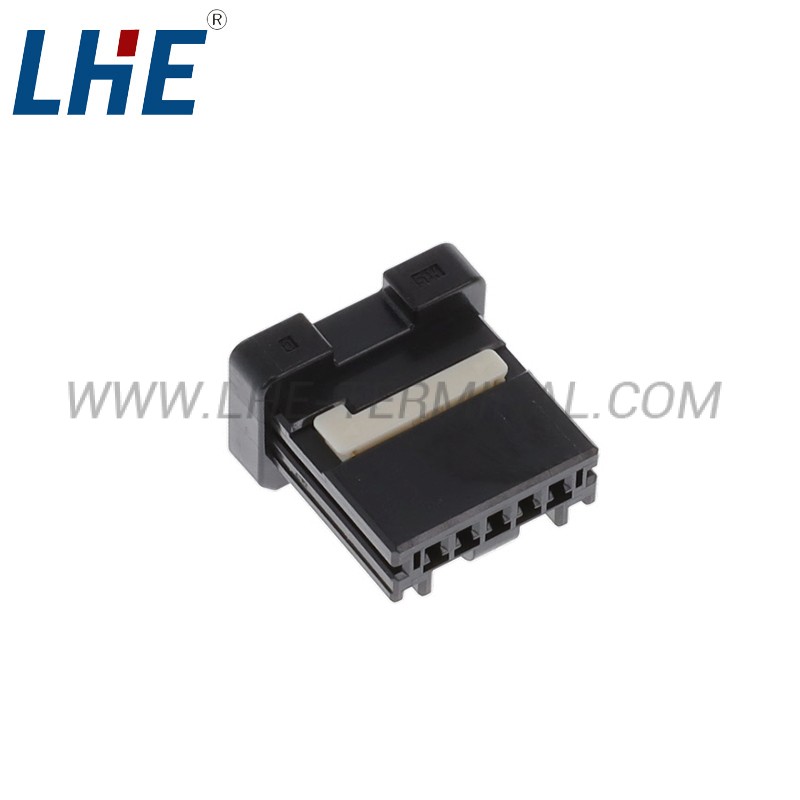 ZE05-5P-2V / ZE05-5P-2H 5P Straight Connector Pin Headers Latch-lock Standard on-Board