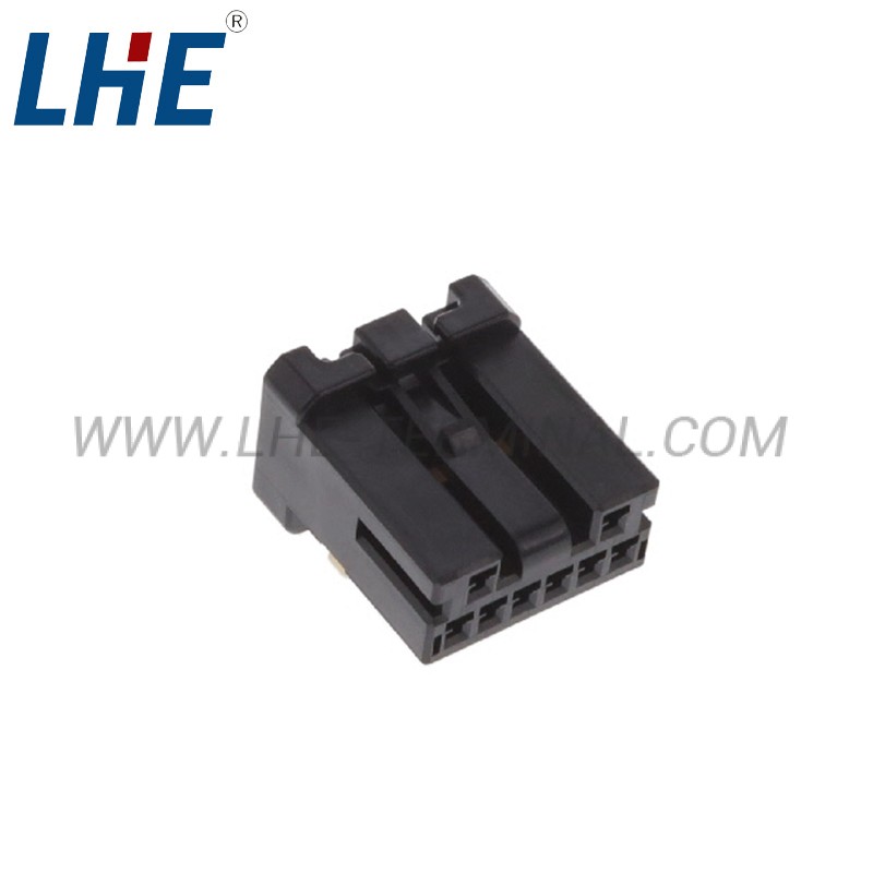 ZE05-8DS-HU 8P Female Automotive Rectangular Connector Housing Plug Black 2.00mm